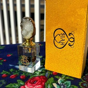 Siam Apro Xi Sweet Almond Rose Hibiscus